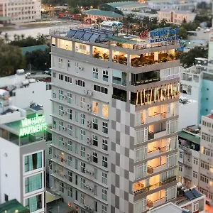 Hotel Maple Leaf & ****