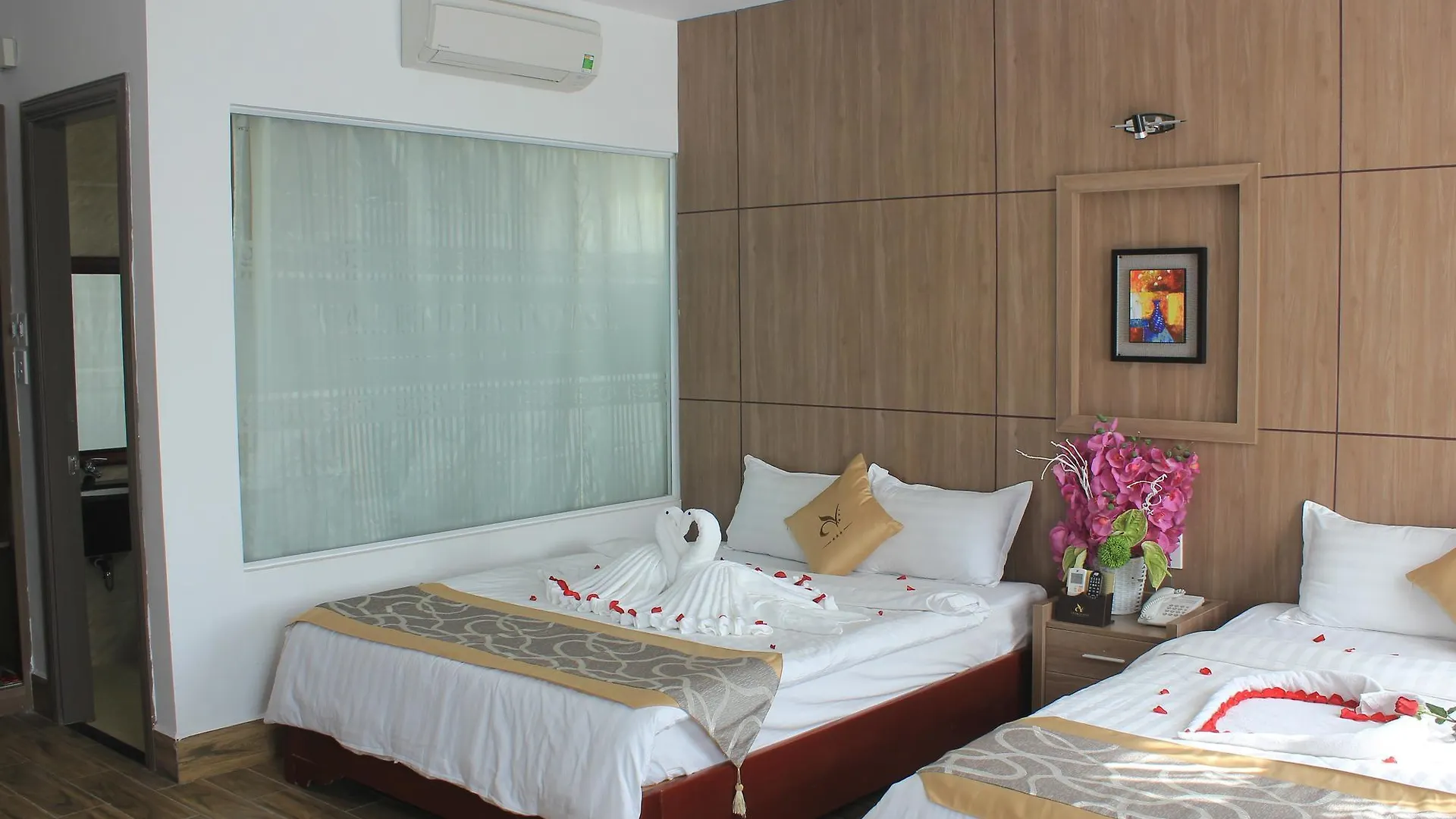 Valencia Da Nang Beach Hotel